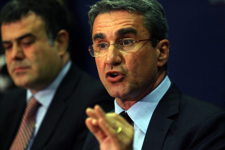 Λοβέρδος προς διοικητές: μην εγκαταλείψετε ασθενείς λόγω κρίσης | Newsit.gr Λοβέρδος προς διοικητές: μην εγκαταλείψετε ασθενείς λόγω κρίσης | Newsit.gr