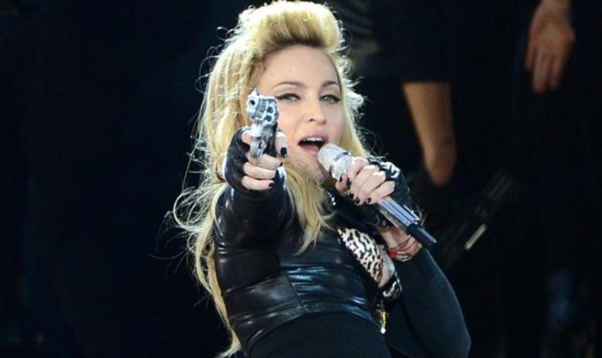 H Madonna είναι ανεπιθύμητη! Οι Ρώσοι ζητούν να απαγορευτούν οι συναυλίες της στη χώρα | Newsit.gr H Madonna είναι ανεπιθύμητη! Οι Ρώσοι ζητούν να απαγορευτούν οι συναυλίες της στη χώρα | Newsit.gr