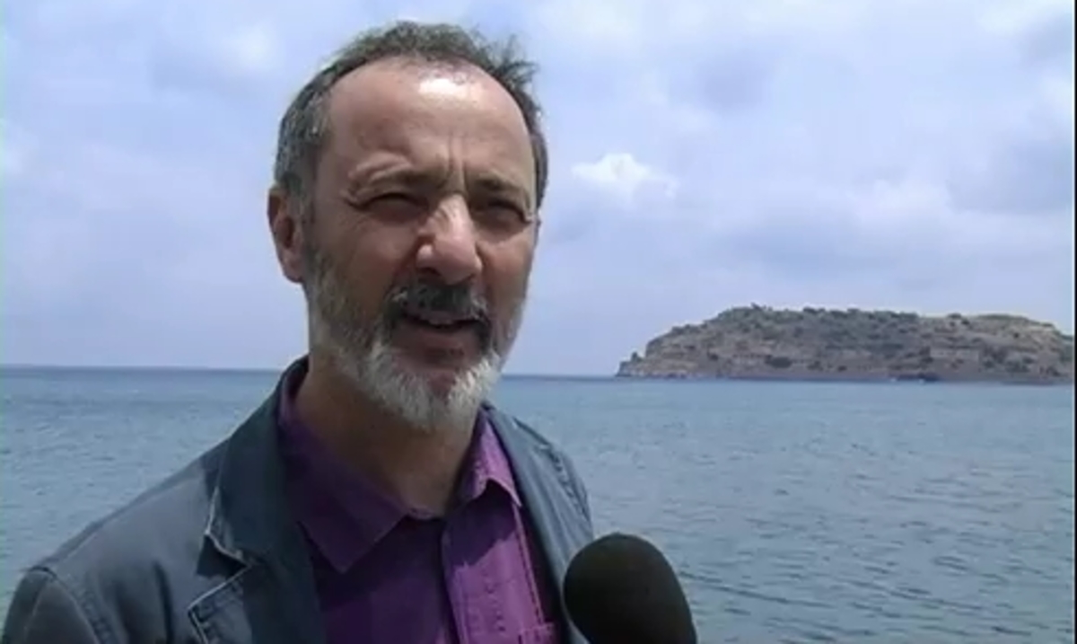 Λασίθι: Ο Στ.Μάινας συναντάει τον πραγματικό βαρκάρη – Δείτε το βίντεο! | Newsit.gr Λασίθι: Ο Στ.Μάινας συναντάει τον πραγματικό βαρκάρη – Δείτε το βίντεο! | Newsit.gr