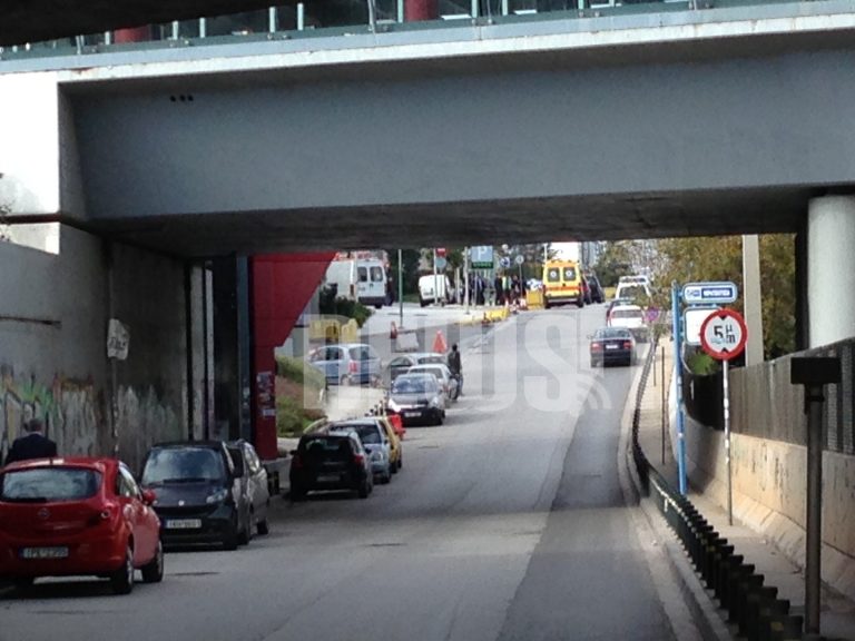 Δυο ελαφρά τραυματίες και πολλές ζημιές απο την έκρηξη στο Mall Αμαρουσίου | Newsit.gr Δυο ελαφρά τραυματίες και πολλές ζημιές απο την έκρηξη στο Mall Αμαρουσίου | Newsit.gr