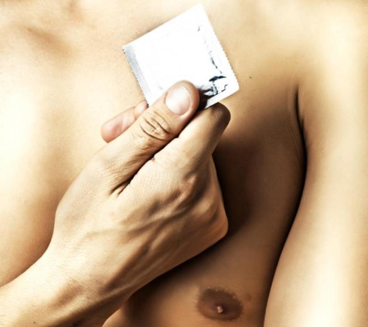 SAFE SEX! Πίστεψέ με… είναι το πιο απολαυστικό είδος σεξ! Χωρίς μπλεξίματα… | Newsit.gr SAFE SEX! Πίστεψέ με… είναι το πιο απολαυστικό είδος σεξ! Χωρίς μπλεξίματα… | Newsit.gr