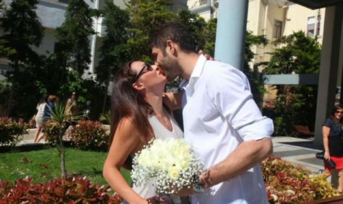 Μ. Τσουρή στο TLIFE για τον γάμο της και το μωρό που έρχεται σε λίγες μέρες! | Newsit.gr Μ. Τσουρή στο TLIFE για τον γάμο της και το μωρό που έρχεται σε λίγες μέρες! | Newsit.gr