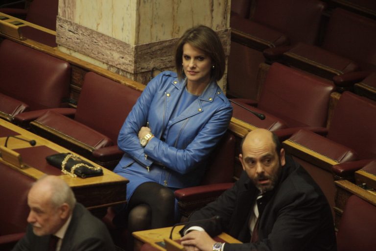 Προς το ΠΑΣΟΚ η Κατερίνα Μάρκου | Newsit.gr Προς το ΠΑΣΟΚ η Κατερίνα Μάρκου | Newsit.gr