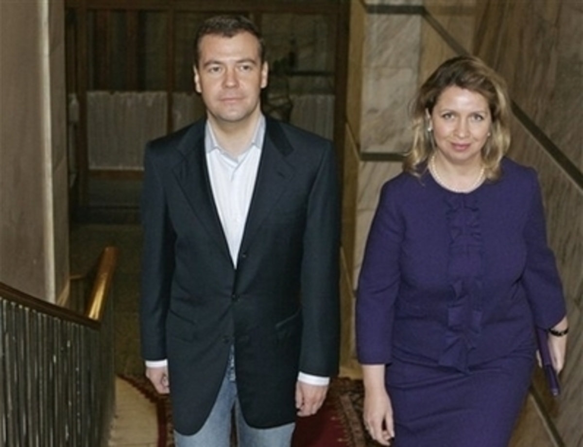 Στην Ελλάδα η γυναίκα του Μεντβέντεφ | Newsit.gr Στην Ελλάδα η γυναίκα του Μεντβέντεφ | Newsit.gr