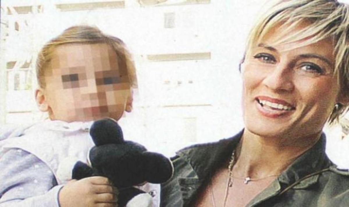 Ελεονώρα Μελέτη: Η πιο τρυφερή θεία και νονά! | Newsit.gr Ελεονώρα Μελέτη: Η πιο τρυφερή θεία και νονά! | Newsit.gr