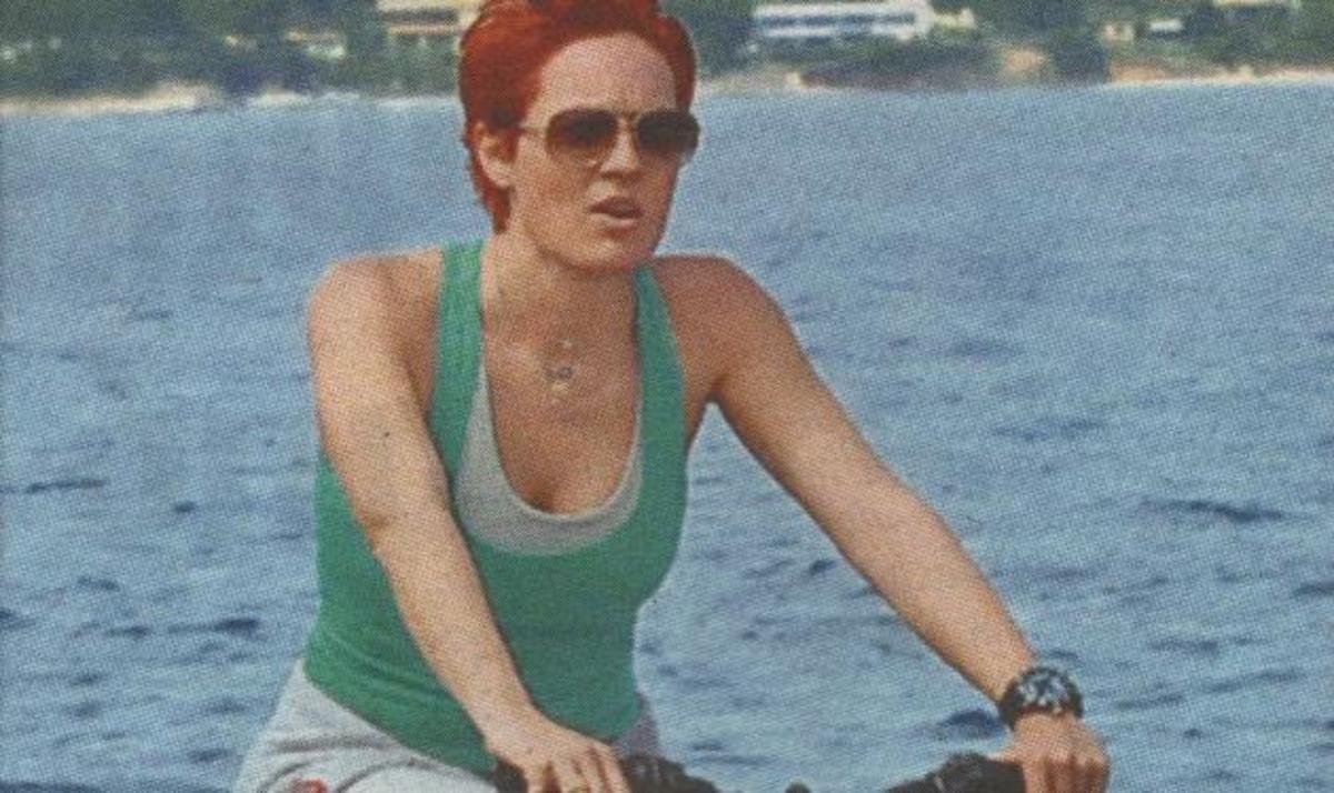 Ε. Μελέτη: Βόλτα με το ποδήλατο στις Σπέτσες! | Newsit.gr Ε. Μελέτη: Βόλτα με το ποδήλατο στις Σπέτσες! | Newsit.gr