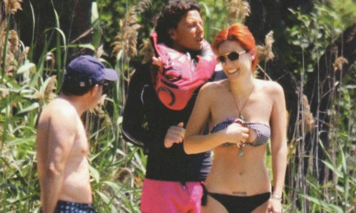 Ε. Μελέτη: Νέα hot εμφάνιση στην παραλία! Δες φωτογραφίες | Newsit.gr Ε. Μελέτη: Νέα hot εμφάνιση στην παραλία! Δες φωτογραφίες | Newsit.gr