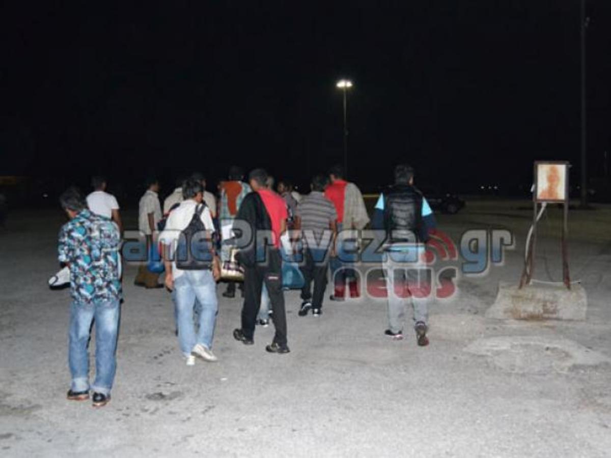 Πρέβεζα: Μεγάλο «χτύπημα» σε κύκλωμα με παράνομους μετανάστες – Έπιασαν 9 διακινητές! | Newsit.gr Πρέβεζα: Μεγάλο «χτύπημα» σε κύκλωμα με παράνομους μετανάστες – Έπιασαν 9 διακινητές! | Newsit.gr