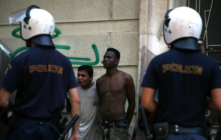 Ελεύθερη επανείσοδος νόμιμων μεταναστών | Newsit.gr Ελεύθερη επανείσοδος νόμιμων μεταναστών | Newsit.gr