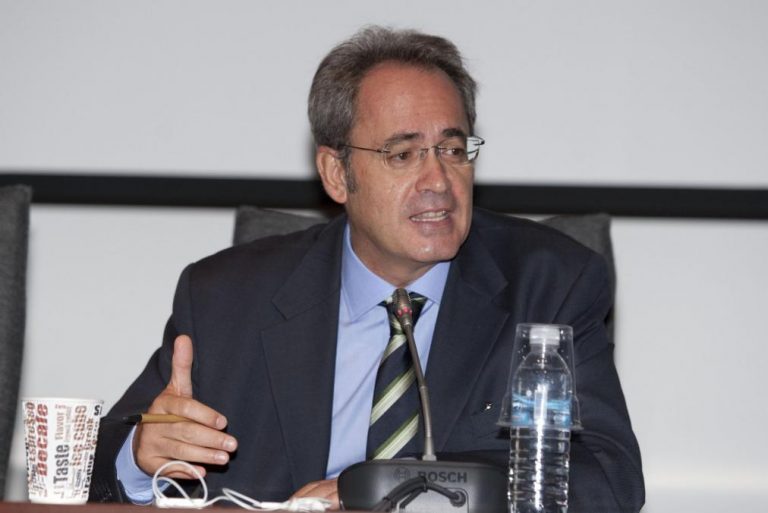 Θεσσαλονίκη: Επιτροπή νομικών θα βρει τη «χρυσή» τομή για το ΑΠΘ – Τι έγινε στην κρίσιμη συνάντηση του Πρύτανη με εργαζόμενους | Newsit.gr Θεσσαλονίκη: Επιτροπή νομικών θα βρει τη «χρυσή» τομή για το ΑΠΘ – Τι έγινε στην κρίσιμη συνάντηση του Πρύτανη με εργαζόμενους | Newsit.gr