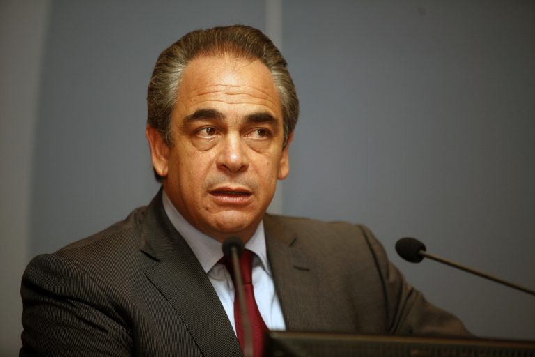 Παρέμβαση Στουρνάρα και Ρουπακιώτη για τον ΦΠΑ ζητεί ο Μίχαλος | Newsit.gr Παρέμβαση Στουρνάρα και Ρουπακιώτη για τον ΦΠΑ ζητεί ο Μίχαλος | Newsit.gr