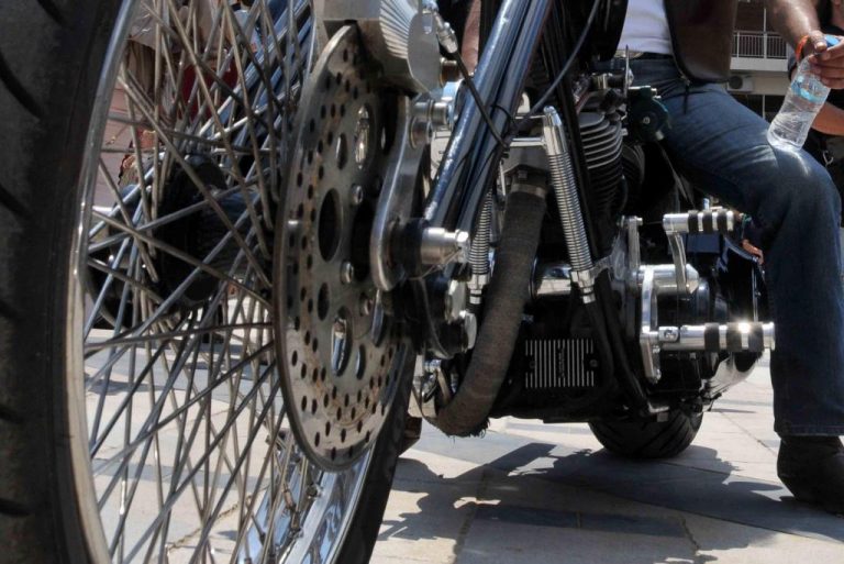 Πάτρα: Έκανε βόλτες με την κλεμμένη μηχανή και… τον έπιασαν | Newsit.gr Πάτρα: Έκανε βόλτες με την κλεμμένη μηχανή και… τον έπιασαν | Newsit.gr