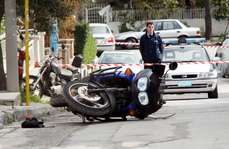Ηράκλειο: Πέθανε στη μέση του δρόμου! | Newsit.gr Ηράκλειο: Πέθανε στη μέση του δρόμου! | Newsit.gr