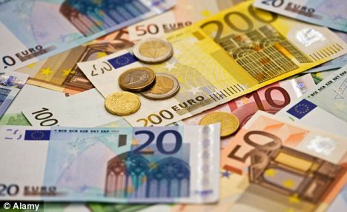 “Πέφτουν” ευρωπαϊκά χρηματιστήρια και ευρώ – Φοβούνται ότι η κρίση “φουντώνει” | Newsit.gr “Πέφτουν” ευρωπαϊκά χρηματιστήρια και ευρώ – Φοβούνται ότι η κρίση “φουντώνει” | Newsit.gr