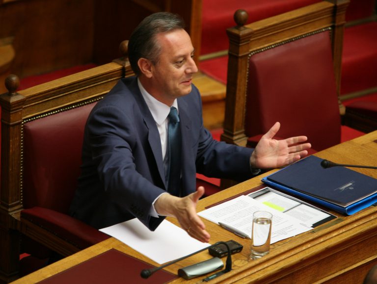 “Ξέπλυμα” 50 δισ. με υπογραφή Μπέζα | Newsit.gr “Ξέπλυμα” 50 δισ. με υπογραφή Μπέζα | Newsit.gr