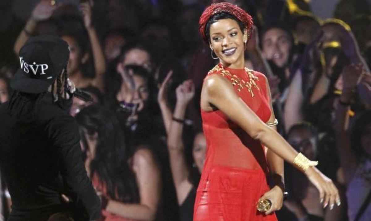 Όλα όσα έγιναν στα MTV Awards 2012: Rihanna και One Direction, οι μεγάλοι νικητές! | Newsit.gr Όλα όσα έγιναν στα MTV Awards 2012: Rihanna και One Direction, οι μεγάλοι νικητές! | Newsit.gr