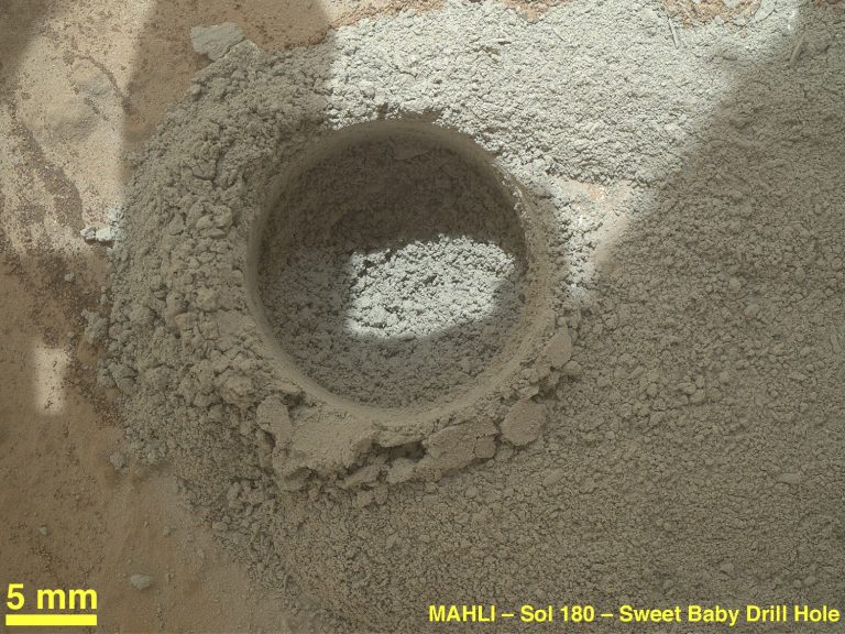Το Curiosity «τρύπησε» τον Άρη (ΦΩΤΟ, VIDEO) | Newsit.gr Το Curiosity «τρύπησε» τον Άρη (ΦΩΤΟ, VIDEO) | Newsit.gr