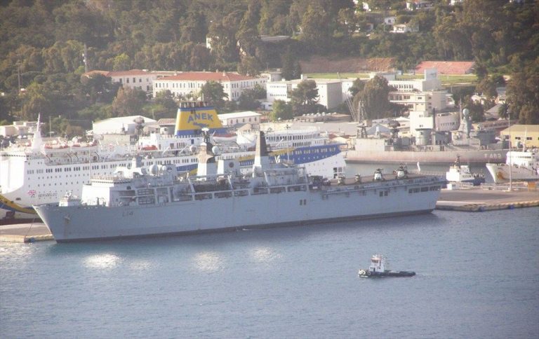 Χανιά: Η ναυαρχίδα του Βρετανικού πολεμικού ναυτικού έδεσε στη Σούδα! | Newsit.gr Χανιά: Η ναυαρχίδα του Βρετανικού πολεμικού ναυτικού έδεσε στη Σούδα! | Newsit.gr