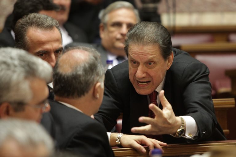 Μέσα στη συνεδρίαση της κοινοβουλευτικής ομάδας της ΝΔ – Δείτε φωτό | Newsit.gr Μέσα στη συνεδρίαση της κοινοβουλευτικής ομάδας της ΝΔ – Δείτε φωτό | Newsit.gr