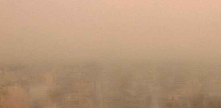 Απίστευτη εικόνα – Γίναμε… Πεκίνο λόγω σκόνης από την Αφρική | Newsit.gr Απίστευτη εικόνα – Γίναμε… Πεκίνο λόγω σκόνης από την Αφρική | Newsit.gr