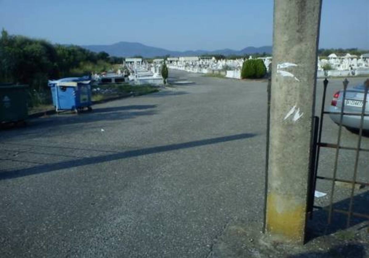 Αγρίνιο: Έκλεψαν… την πόρτα του νεκροταφείου! | Newsit.gr Αγρίνιο: Έκλεψαν… την πόρτα του νεκροταφείου! | Newsit.gr