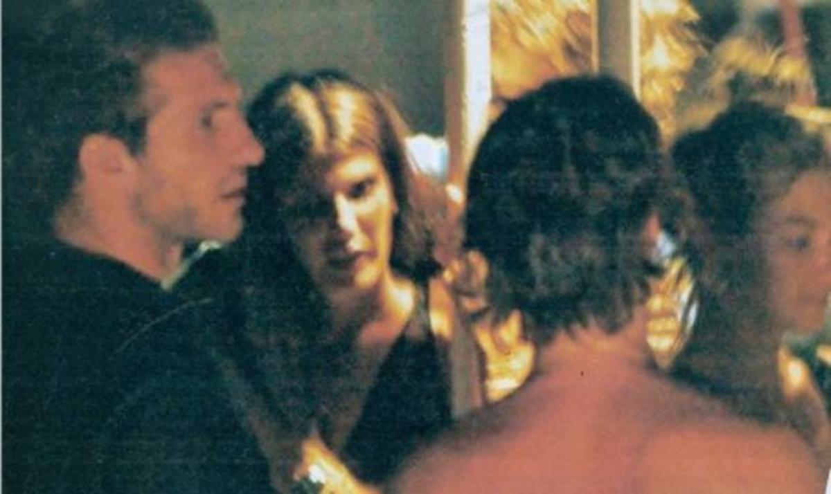 Σ. Νιάρχος – Τ. Χαρτ: Πρόβα γάμου στη Σπετσοπούλα! | Newsit.gr Σ. Νιάρχος – Τ. Χαρτ: Πρόβα γάμου στη Σπετσοπούλα! | Newsit.gr
