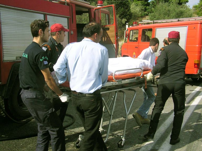 Ιωάννινα: Ένας νεκρός και πέντε τραυματίες σε σύγκρουση πούλμαν και νταλίκας | Newsit.gr Ιωάννινα: Ένας νεκρός και πέντε τραυματίες σε σύγκρουση πούλμαν και νταλίκας | Newsit.gr