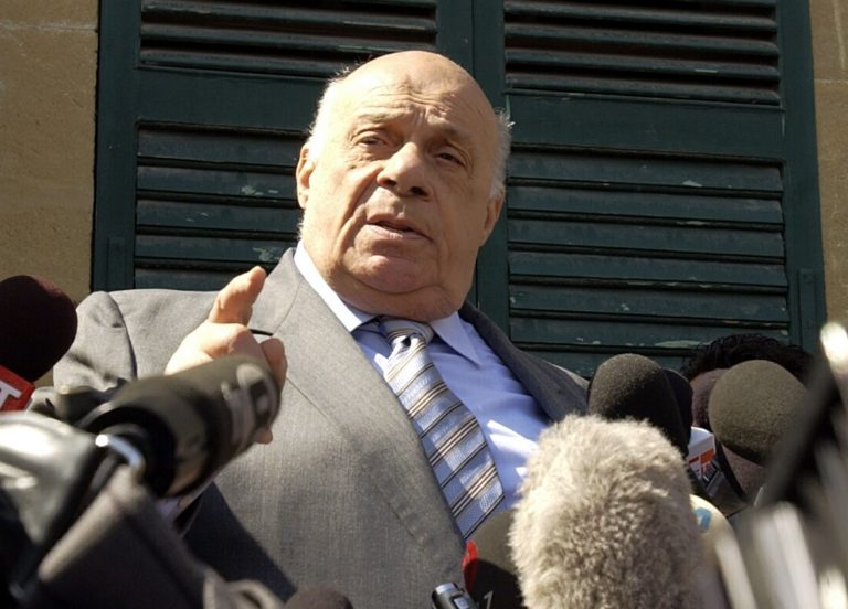 Βελτίωση της κατάστασης της υγείας του Ραούφ Ντενκτάς | Newsit.gr Βελτίωση της κατάστασης της υγείας του Ραούφ Ντενκτάς | Newsit.gr