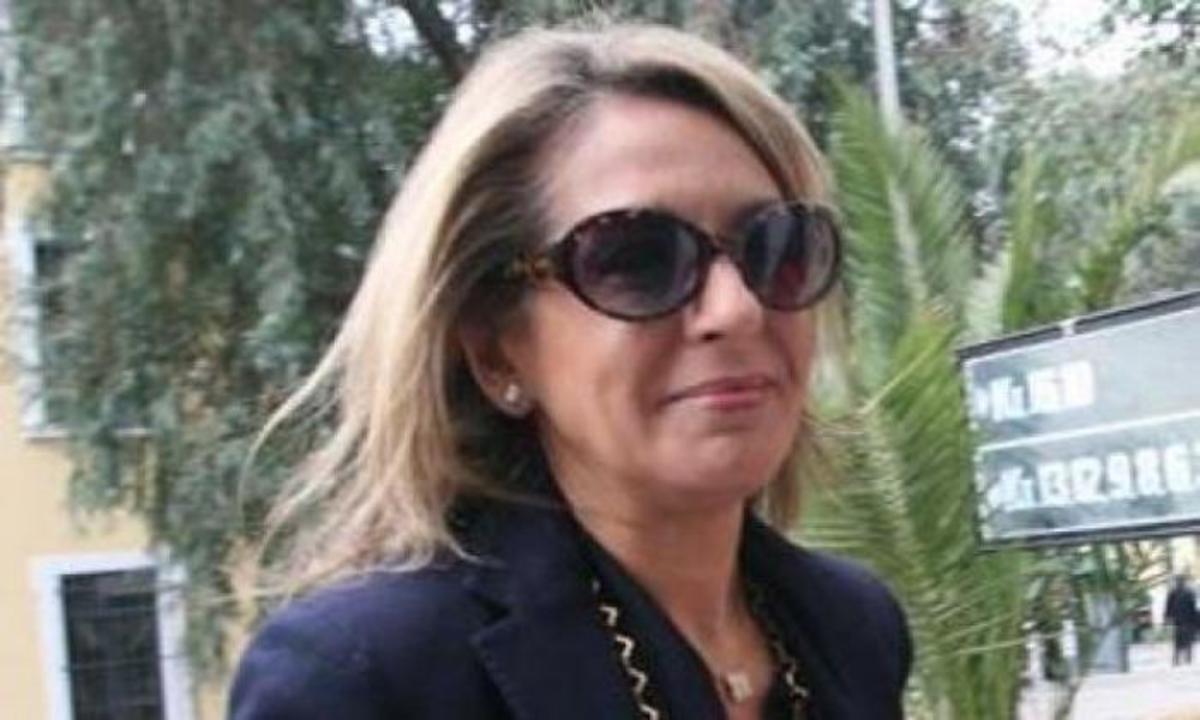 Ψεύτικο το προφιλ της Όλγας Τρέμη στο twitter | Newsit.gr Ψεύτικο το προφιλ της Όλγας Τρέμη στο twitter | Newsit.gr