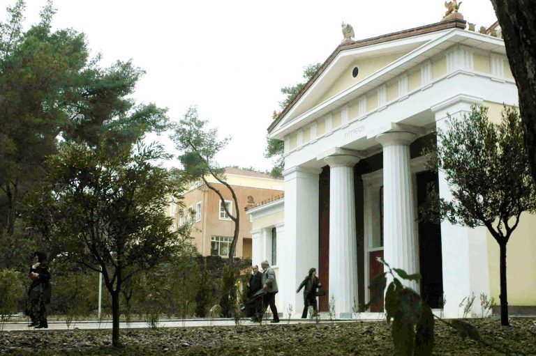 Διεθνή ΜΜΕ για το πλιάτσικο στην Ολυμπία: «Τους έπιασαν ξανά στον ύπνο» | Newsit.gr Διεθνή ΜΜΕ για το πλιάτσικο στην Ολυμπία: «Τους έπιασαν ξανά στον ύπνο» | Newsit.gr