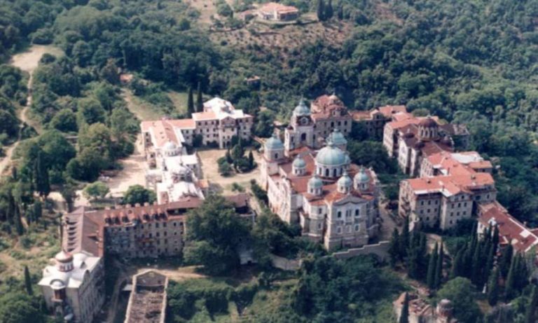 Άγιο Όρος: Έκλεψαν κειμήλια από το ιστορικό κελί Άξιον Εστί | Newsit.gr Άγιο Όρος: Έκλεψαν κειμήλια από το ιστορικό κελί Άξιον Εστί | Newsit.gr