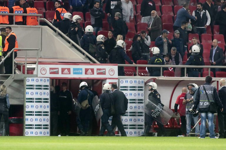 Ολυμπιακός: Μάχη τίτλου στην απολογία! Δεν ανησυχούν οι «ερυθρόλευκοι» | Newsit.gr Ολυμπιακός: Μάχη τίτλου στην απολογία! Δεν ανησυχούν οι «ερυθρόλευκοι» | Newsit.gr