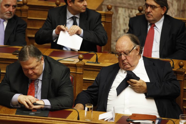 4.000 προσλήψεις στα Σώματα Ασφαλείας με… υπογραφή Πάγκαλου-Βενιζέλου | Newsit.gr 4.000 προσλήψεις στα Σώματα Ασφαλείας με… υπογραφή Πάγκαλου-Βενιζέλου | Newsit.gr