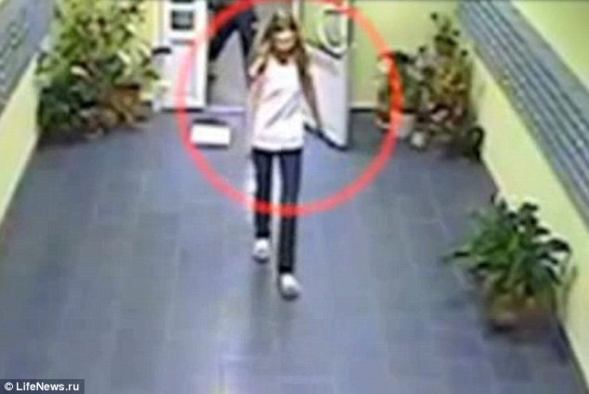 Συγκλονιστικό video: Αυτή είναι η μάνα που δολοφόνησε τα παιδιά της | Newsit.gr Συγκλονιστικό video: Αυτή είναι η μάνα που δολοφόνησε τα παιδιά της | Newsit.gr