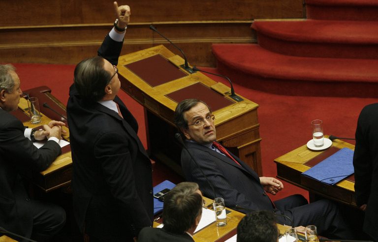 Κόντρα για την αναδρομική ισχύ στο νόμο περί ευθύνης υπουργών | Newsit.gr Κόντρα για την αναδρομική ισχύ στο νόμο περί ευθύνης υπουργών | Newsit.gr