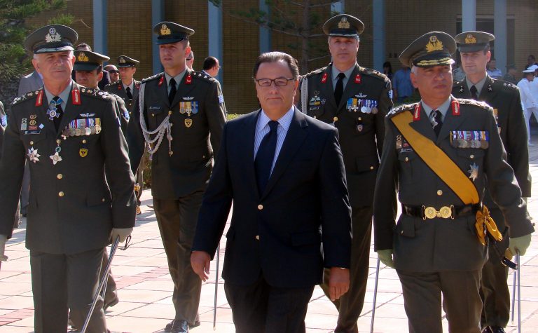 Το ΠΑΣΟΚ στηρίζει τα ισοδύναμα Παναγιωτόπουλου | Newsit.gr Το ΠΑΣΟΚ στηρίζει τα ισοδύναμα Παναγιωτόπουλου | Newsit.gr