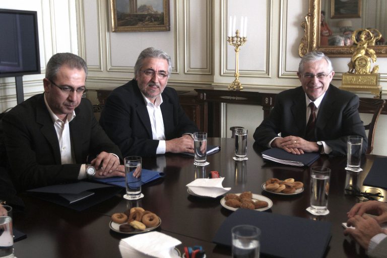 Ναι στις μειώσεις μισθών στον ιδιωτικό τομέα | Newsit.gr Ναι στις μειώσεις μισθών στον ιδιωτικό τομέα | Newsit.gr