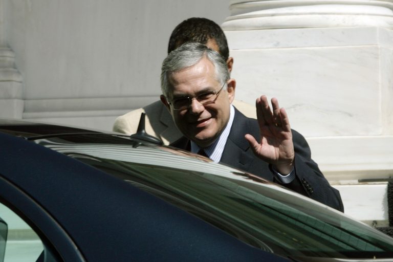 Συνέντευξη Παπαδήμου: «Η νέα κυβέρνηση θα έχει ελάχιστα περιθώρια διαπραγμάτευσης» | Newsit.gr Συνέντευξη Παπαδήμου: «Η νέα κυβέρνηση θα έχει ελάχιστα περιθώρια διαπραγμάτευσης» | Newsit.gr