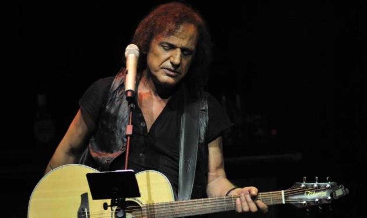 Β. Παπακωνσταντίνου: “Είμαι καταθλιπτικός… έκανα θεραπεία με φάρμακα!” | Newsit.gr Β. Παπακωνσταντίνου: “Είμαι καταθλιπτικός… έκανα θεραπεία με φάρμακα!” | Newsit.gr