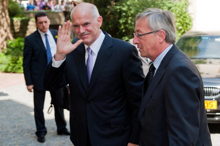 Γιούνκερ: Η Ευρωζώνη θα εγκρίνει νέο πακέτο διάσωσης | Newsit.gr Γιούνκερ: Η Ευρωζώνη θα εγκρίνει νέο πακέτο διάσωσης | Newsit.gr