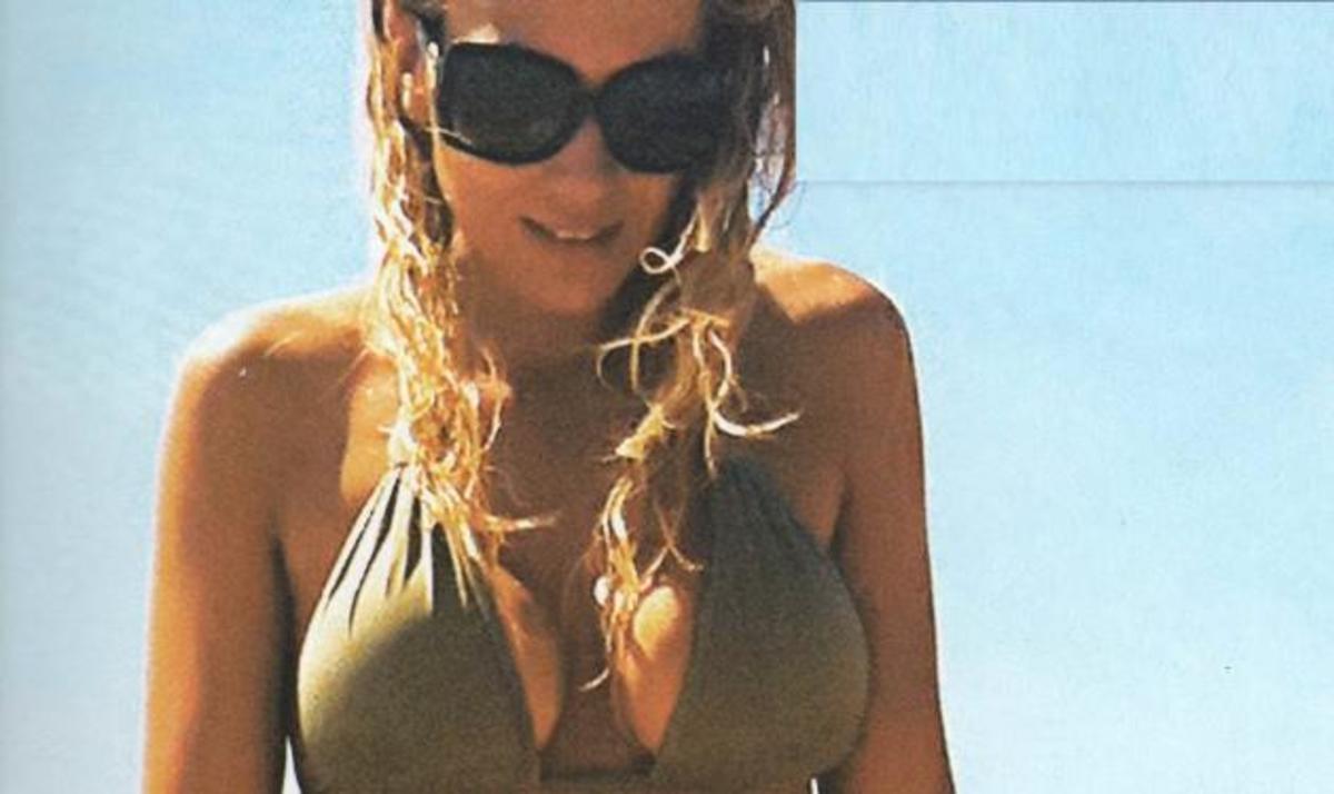 Ε. Παπαβασιλείου: Νέα hot εμφάνιση με μπικίνι στην παραλία! | Newsit.gr Ε. Παπαβασιλείου: Νέα hot εμφάνιση με μπικίνι στην παραλία! | Newsit.gr