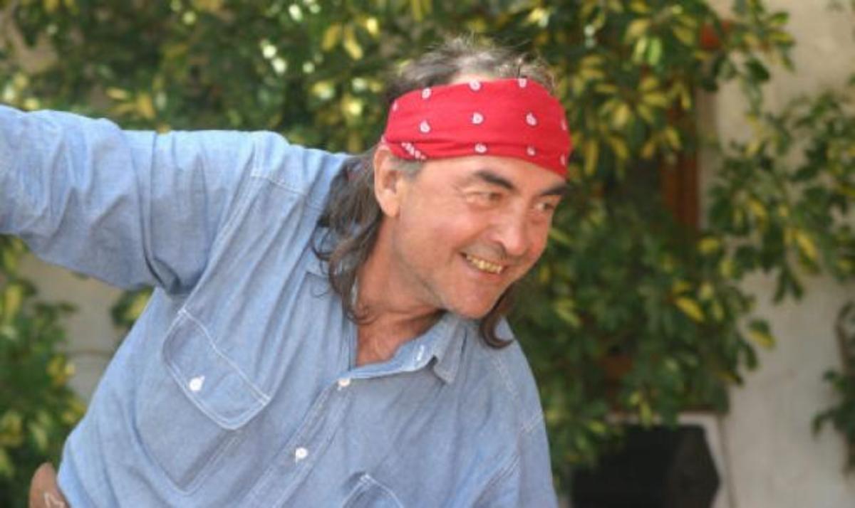 Αγωνία για τη ζωή του Νίκου Παπάζογλου | Newsit.gr Αγωνία για τη ζωή του Νίκου Παπάζογλου | Newsit.gr