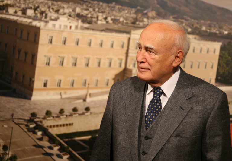 Οργή Παπούλια για το θάνατο των συνανθρώπων μας | Newsit.gr Οργή Παπούλια για το θάνατο των συνανθρώπων μας | Newsit.gr
