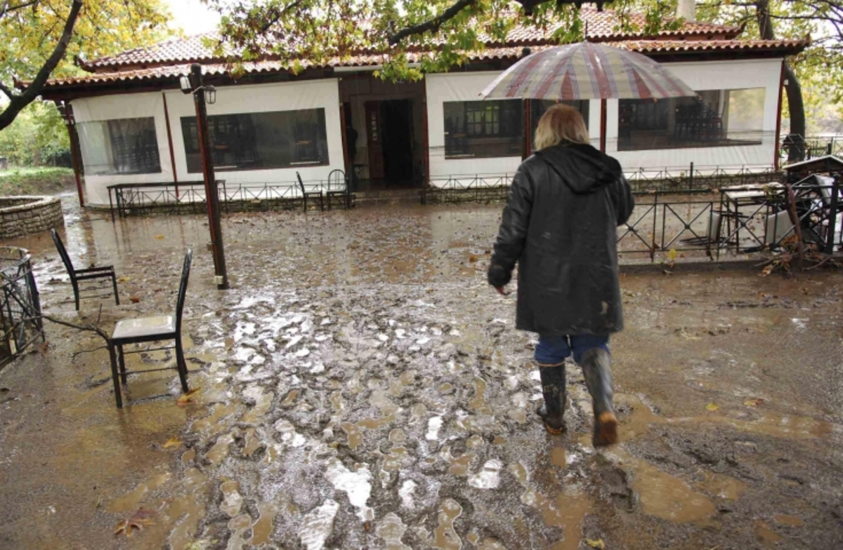 Πάτρα: Πλημμύρες σε Πλατάνι, Άγιο Βασίλειο και Άνω Καστρίτσι – ΒΙΝΤΕΟ | Newsit.gr Πάτρα: Πλημμύρες σε Πλατάνι, Άγιο Βασίλειο και Άνω Καστρίτσι – ΒΙΝΤΕΟ | Newsit.gr