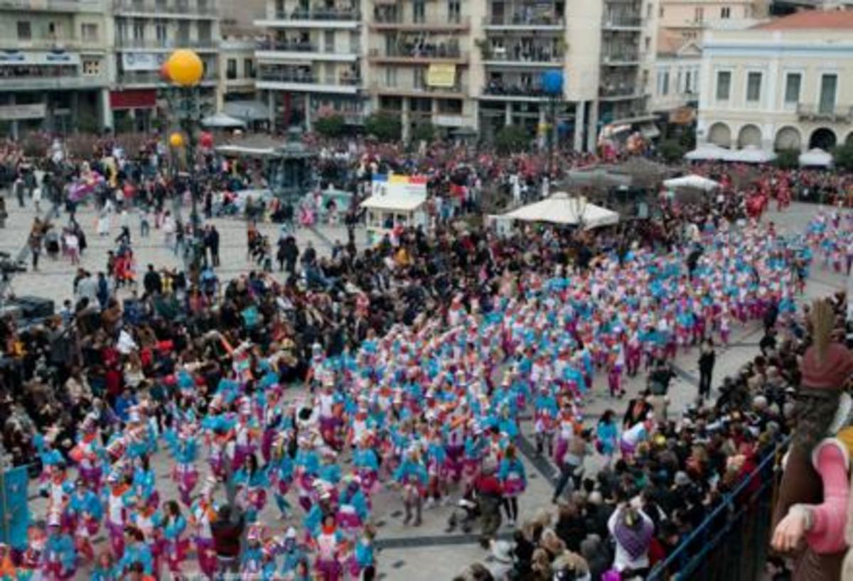Χόρεψε όλη η Πάτρα – Δείτε φωτό | Newsit.gr Χόρεψε όλη η Πάτρα – Δείτε φωτό | Newsit.gr