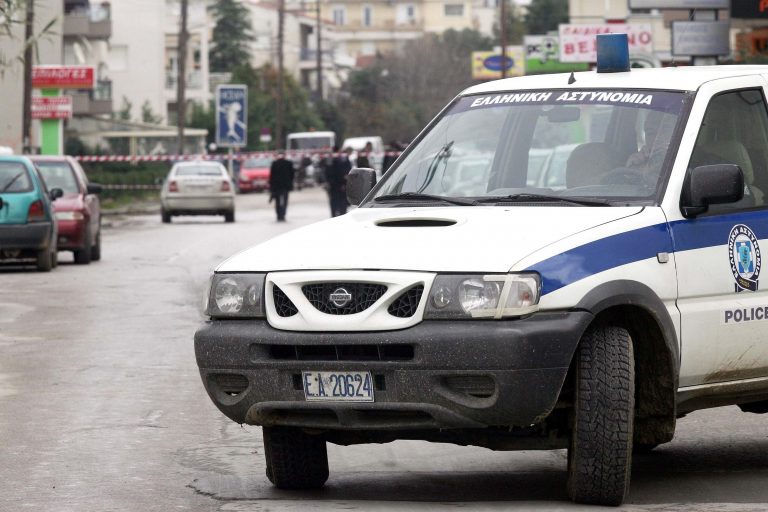 Την χτύπησαν μέσα στο σπίτι της | Newsit.gr Την χτύπησαν μέσα στο σπίτι της | Newsit.gr