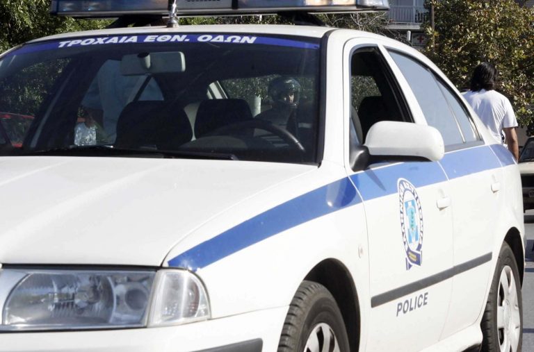 Καλαμαριά: Λήστεψαν καφέ-μπαρ | Newsit.gr Καλαμαριά: Λήστεψαν καφέ-μπαρ | Newsit.gr