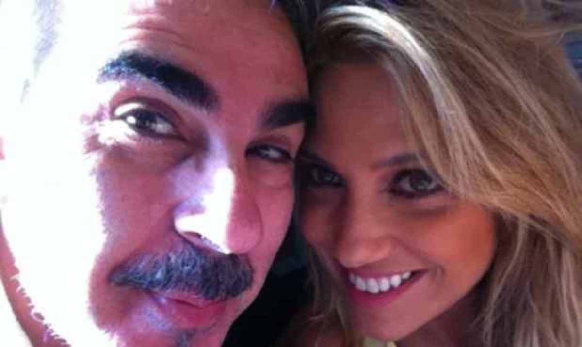 Έφυγε η Έλενα Παπαβασιλείου από την εκπομπή του Βαγγέλη Περρή | Newsit.gr Έφυγε η Έλενα Παπαβασιλείου από την εκπομπή του Βαγγέλη Περρή | Newsit.gr