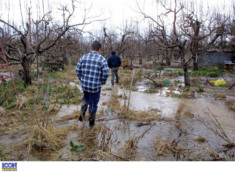 «Όποτε βρέχει κλαίμε»! | Newsit.gr «Όποτε βρέχει κλαίμε»! | Newsit.gr