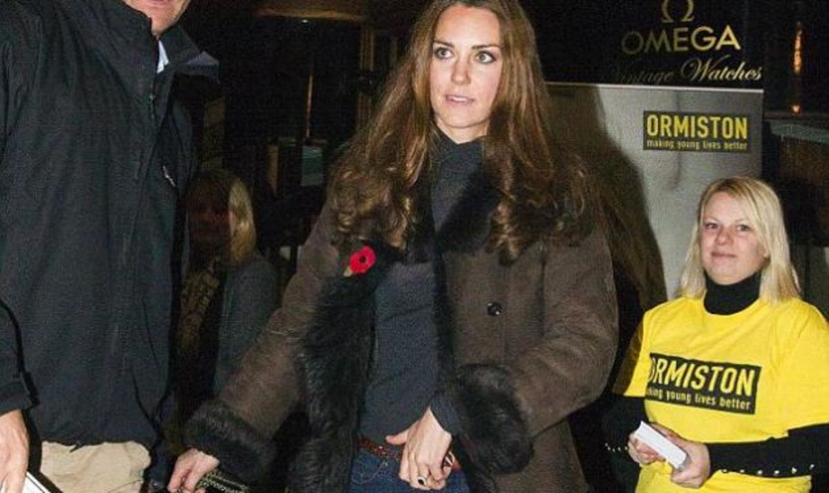 Kate και Pippa Μidletton: Γεύμα για τις δύο αδερφές και τον… Lupo! | Newsit.gr Kate και Pippa Μidletton: Γεύμα για τις δύο αδερφές και τον… Lupo! | Newsit.gr